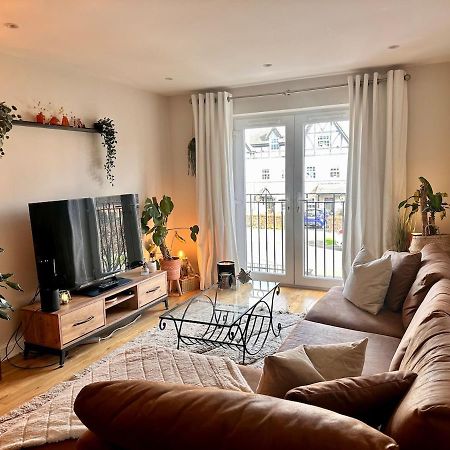 2 Bed, 2 Bath Apartment In Roundhay 利兹 外观 照片