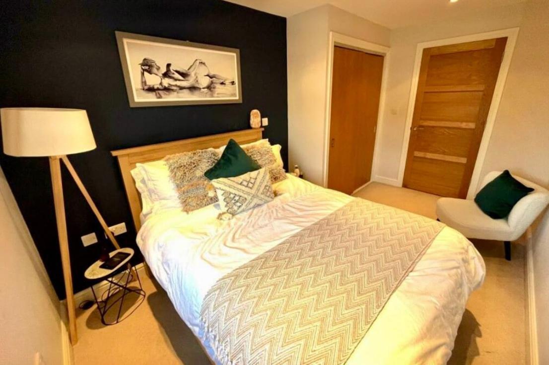 2 Bed, 2 Bath Apartment In Roundhay 利兹 外观 照片
