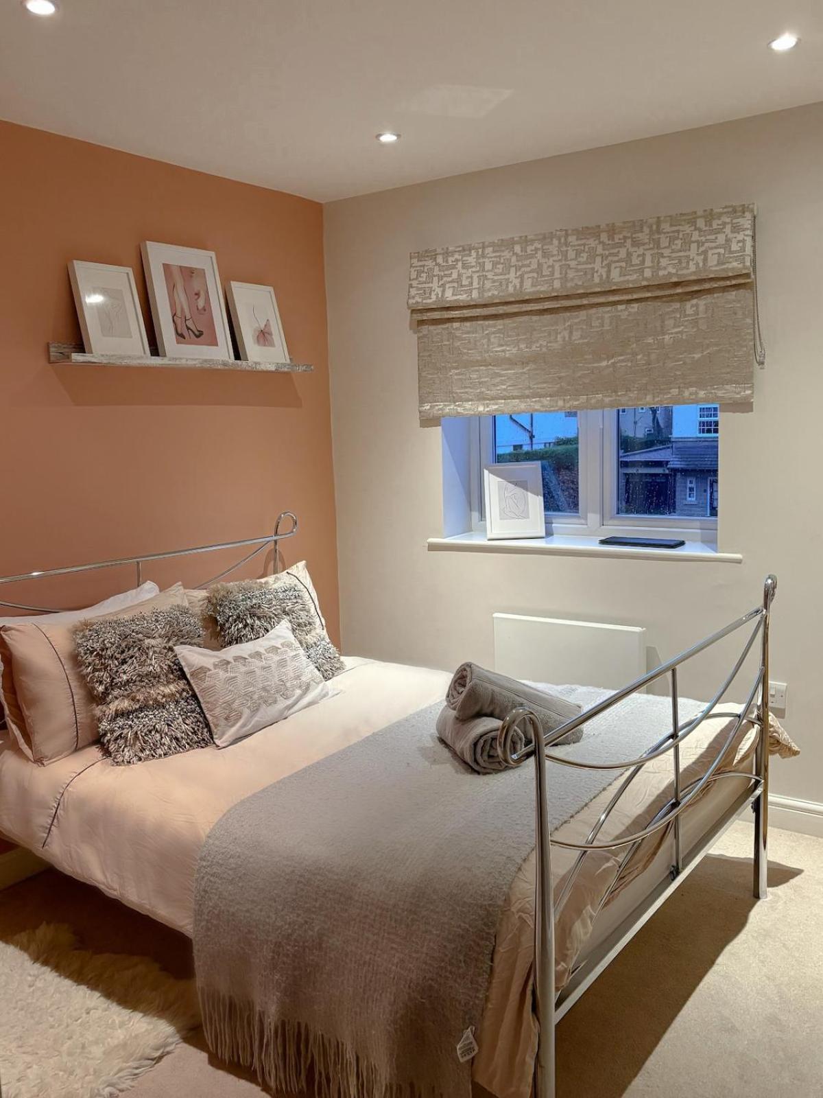 2 Bed, 2 Bath Apartment In Roundhay 利兹 外观 照片