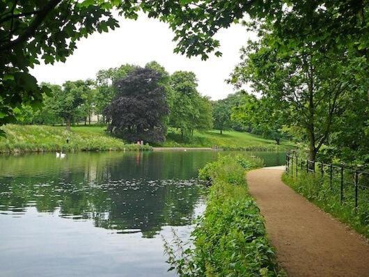 2 Bed, 2 Bath Apartment In Roundhay 利兹 外观 照片